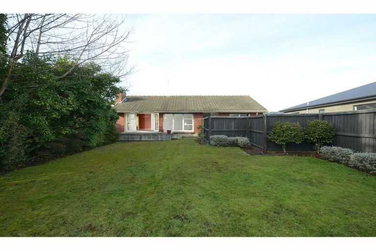 Photo of property in 10 Ashbourne Street, Burnside, Christchurch, 8053