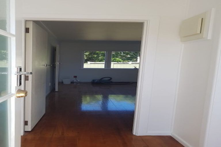 Photo of property in 6/5 Aratonga Avenue, Greenlane, Auckland, 1051