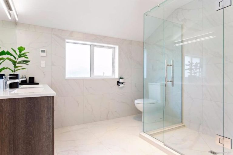 Photo of property in 109 Kowhai Road, Mairangi Bay, Auckland, 0630