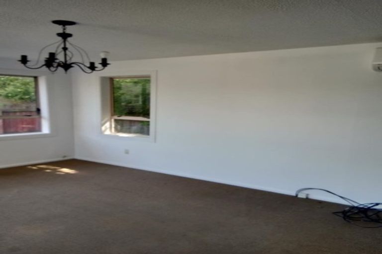 Photo of property in 42 Orrick Crescent, Avondale, Christchurch, 8061