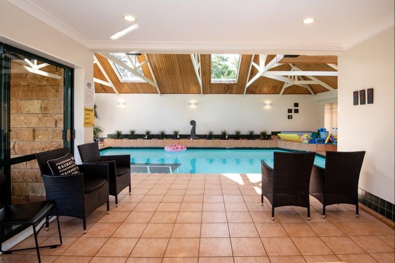 Photo of property in 384 Clifton Road, Whitford, Howick, 2571