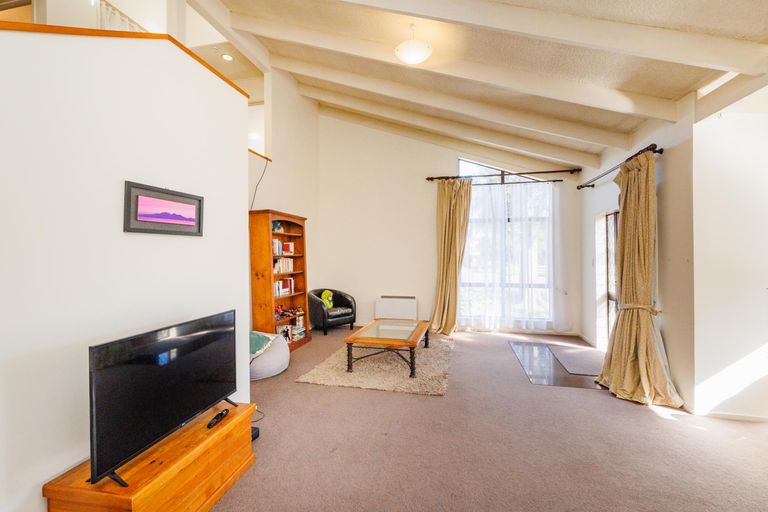 Photo of property in 42a Clifton Terrace, Fitzherbert, Palmerston North, 4410