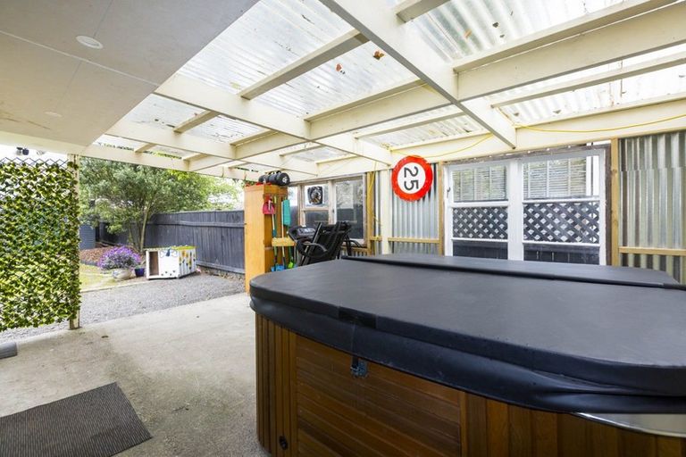 Photo of property in 54 Granville Street, Silverstream, Upper Hutt, 5019