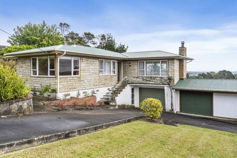 Photo of property in 462 Don Buck Road, Massey, Auckland, 0614