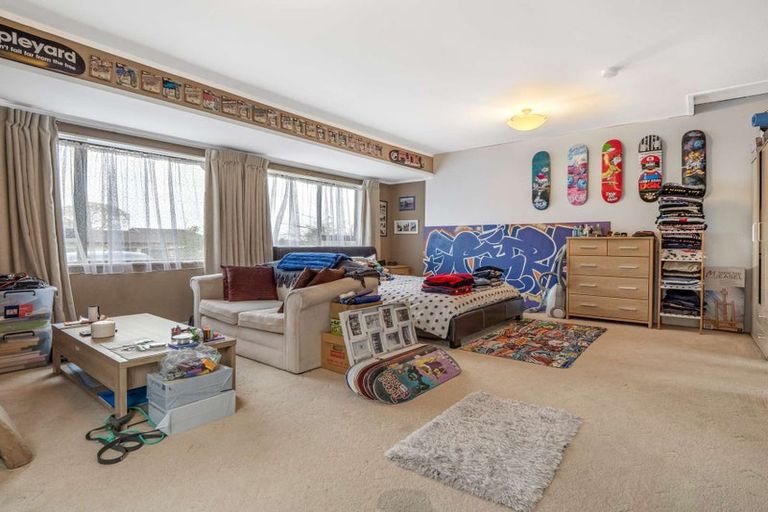 Photo of property in 9 Cooper Street, Pukekohe, 2120