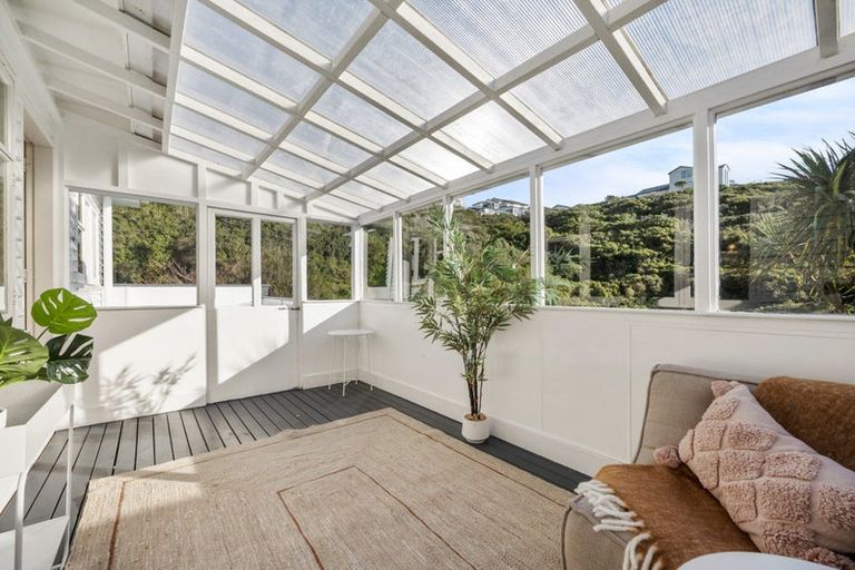 Photo of property in 98 Karepa Street, Brooklyn, Wellington, 6021