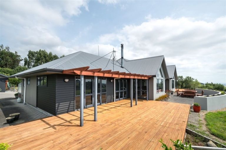Photo of property in 389 Kahuterawa Road, Linton, Palmerston North, 4472
