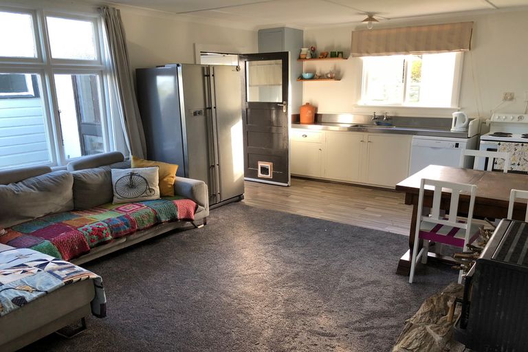 Photo of property in 69 Mchardy Road, Sutton, Middlemarch, 9597