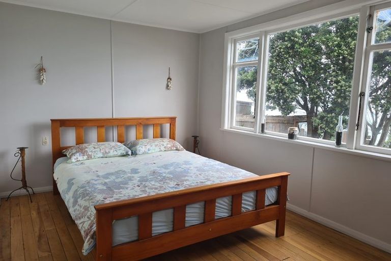 Photo of property in 1608 Cape Palliser Road, Cape Palliser, Pirinoa, 5772