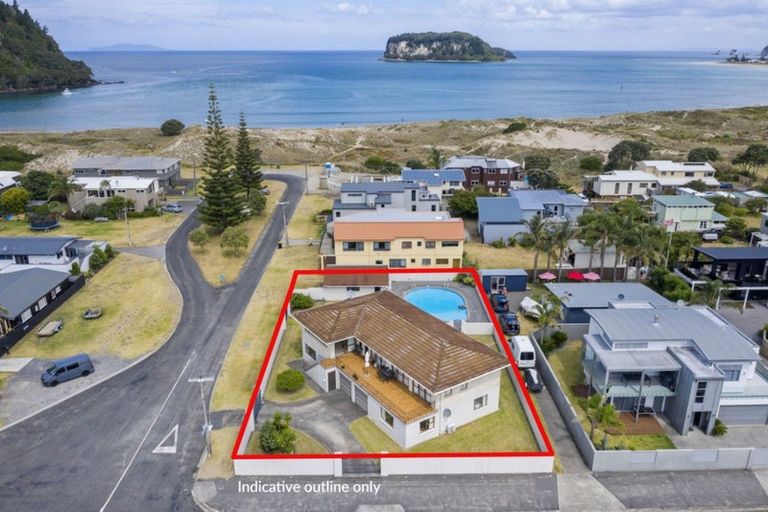 Photo of property in 906 Port Road, Whangamata, 3620