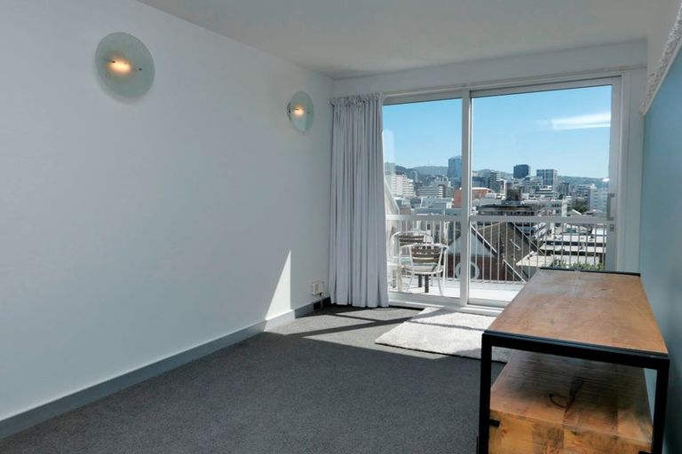 Photo of property in Qba Apartments, 4r/51 Webb Street, Mount Cook, Wellington, 6011