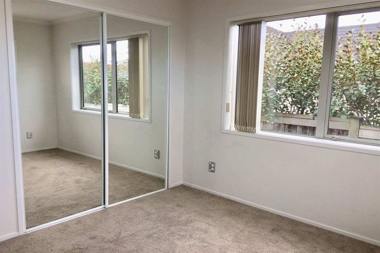 Photo of property in 24a Patons Road, Howick, Auckland, 2014