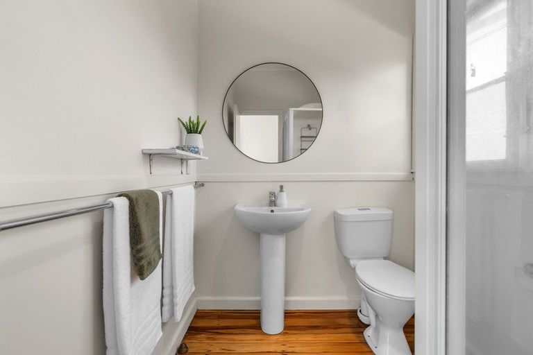 Photo of property in 127b Williams Street, Cambridge, 3434