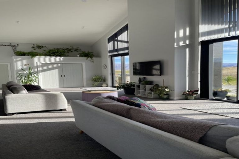 Photo of property in 211 Mcarthur Road, Springvale, Alexandra, 9391