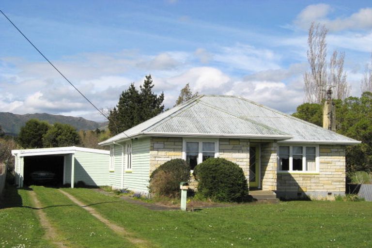 Photo of property in 8 Vogel Street, Shannon, 4821