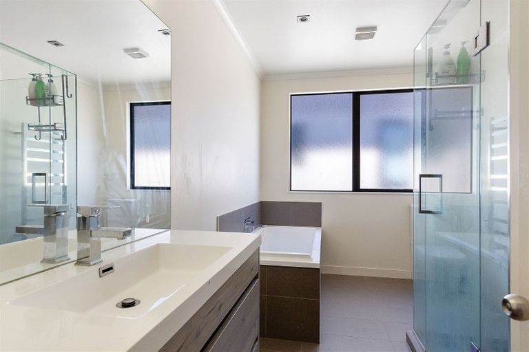 Photo of property in 88 Stancombe Road, Flat Bush, Auckland, 2016