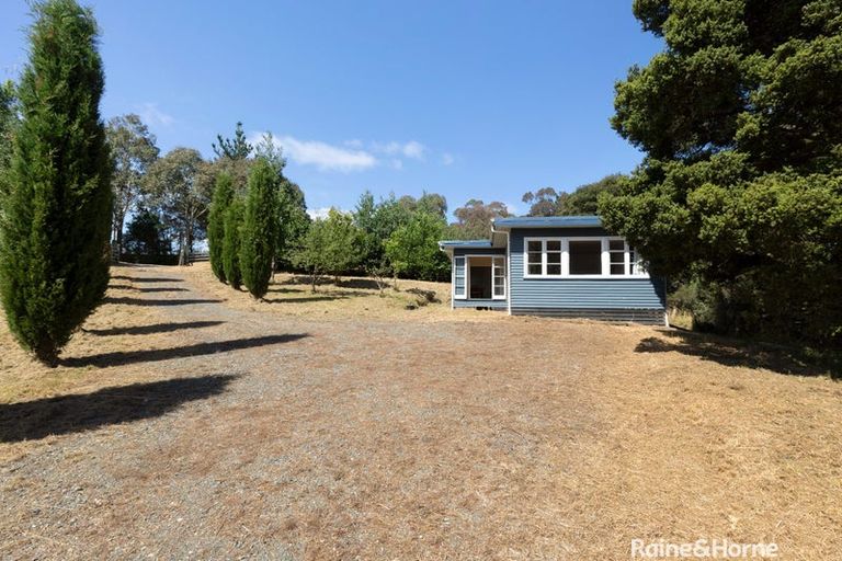 Photo of property in 371 Longbush Road, Hinakura, Masterton, 5884