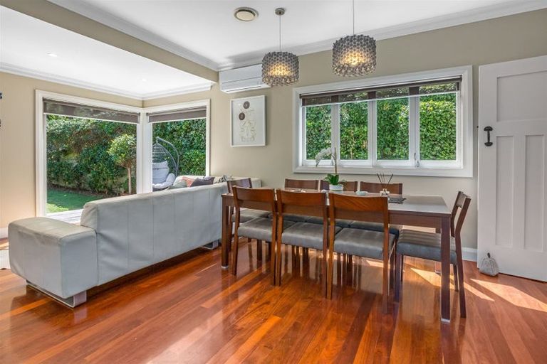 Photo of property in 60a Hobson Street, Thorndon, Wellington, 6011