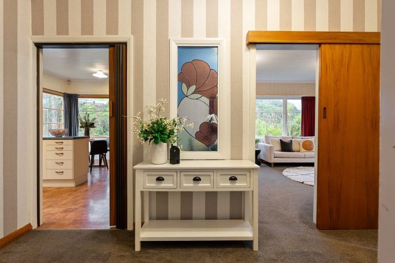 Photo of property in 23 Frederick Street, Tawa, Wellington, 5028