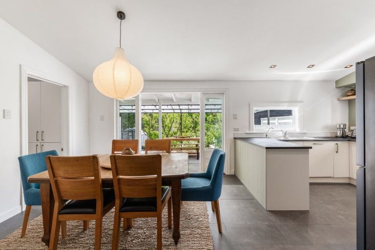 Photo of property in 58 Hampden Street, Picton, 7220