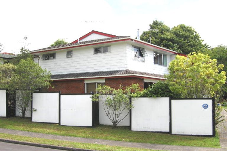 Photo of property in 106 Weatherly Road, Torbay, Auckland, 0630