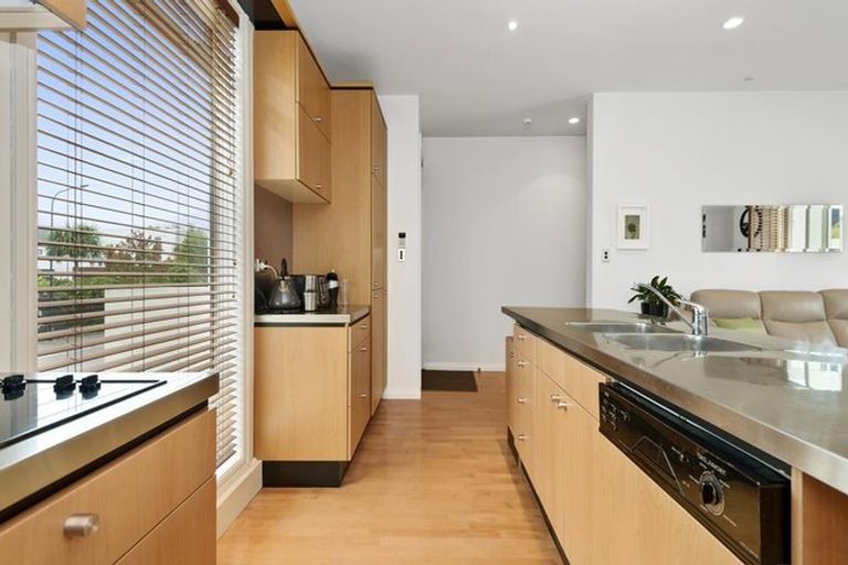 Photo of property in 4 Cheltenham Street, Merivale, Christchurch, 8014