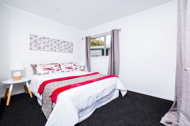 Photo of property in 30 Holland Street, Pukekohe, 2120