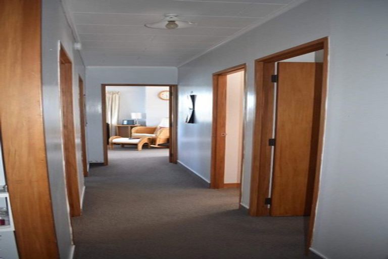 Photo of property in Grafon Court Flats, 7/53 Grafton Road, Roseneath, Wellington, 6011