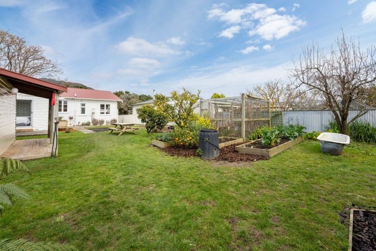 Photo of property in 13 Brook Street, Waiwhetu, Lower Hutt, 5010