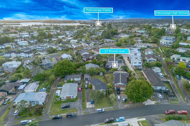 Photo of property in 27 Rotoiti Avenue, Pakuranga Heights, Auckland, 2010