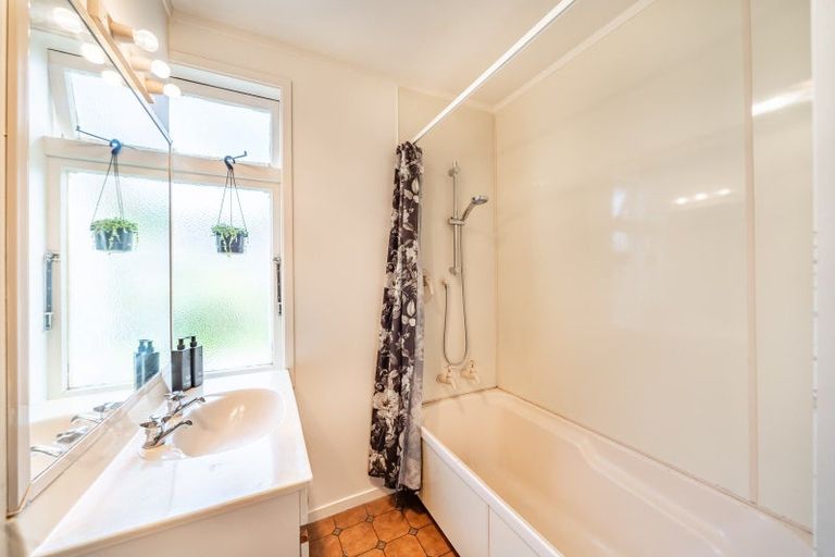 Photo of property in 17 Black Beech Street, Birchville, Upper Hutt, 5018