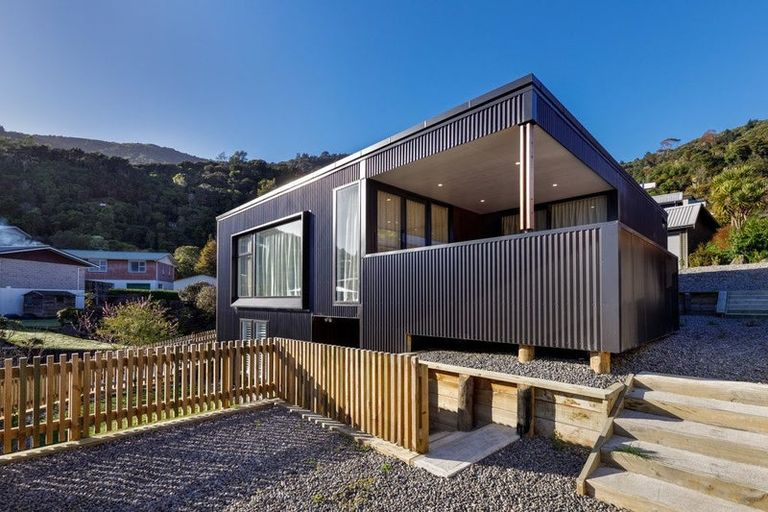 Photo of property in 12a Russell Street, Picton, 7220