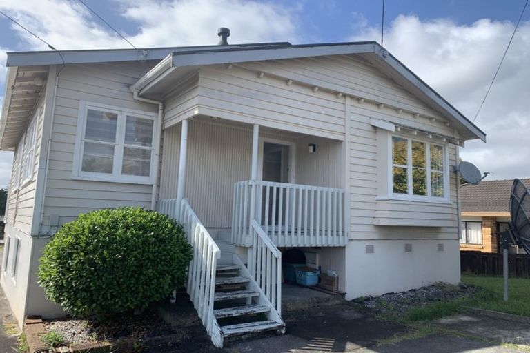 Photo of property in 60 Titirangi Road, New Lynn, Auckland, 0600
