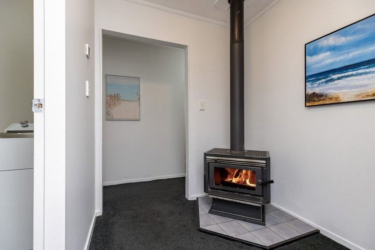 Photo of property in 5 Paneta Street, Paekakariki, 5034