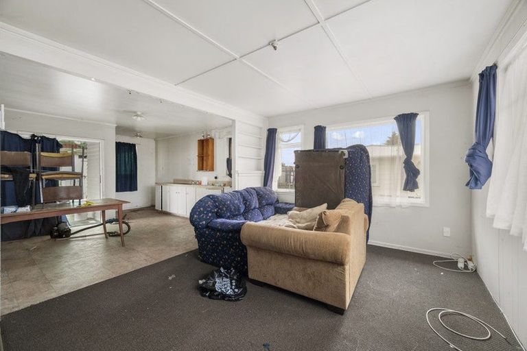 Photo of property in 5 Island View Road, Western Heights, Rotorua, 3015