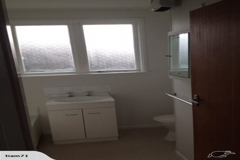 Photo of property in 16b Aparima Avenue, Miramar, Wellington, 6022