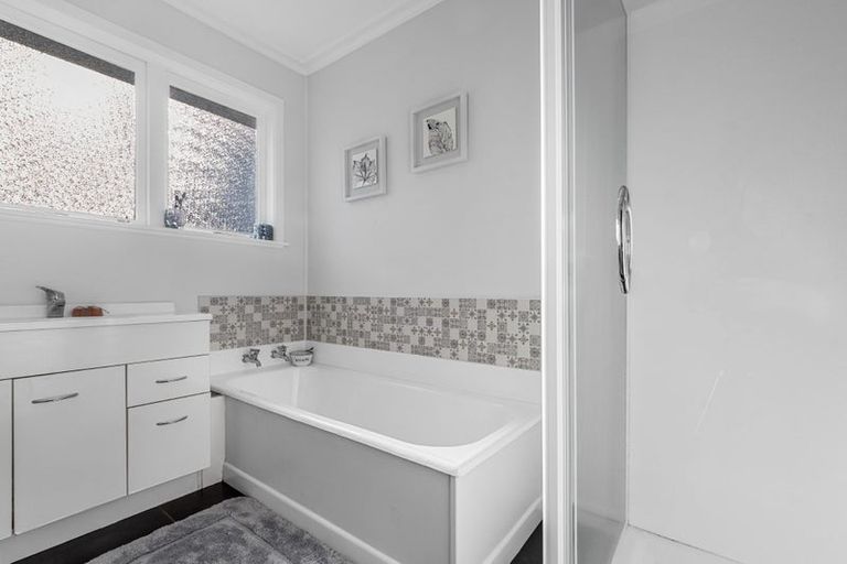 Photo of property in 21a Crescent Road, Otumoetai, Tauranga, 3110