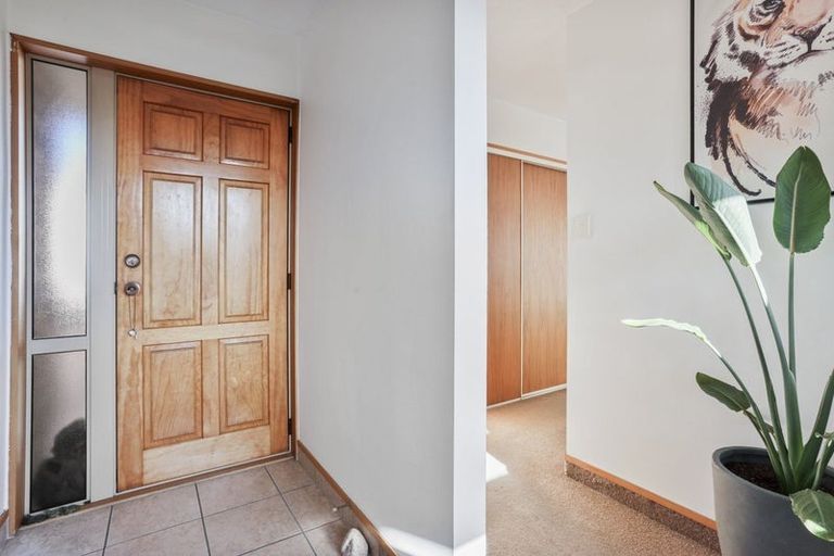 Photo of property in 267a Lake Terrace Road, Shirley, Christchurch, 8061