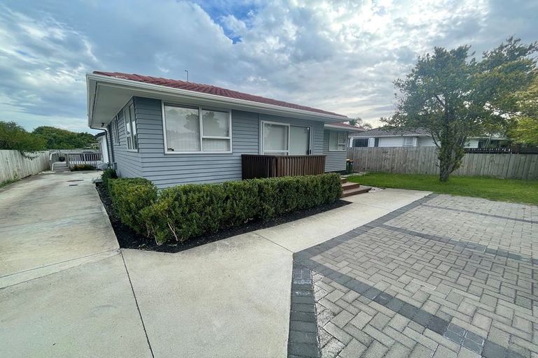Photo of property in 34 Casuarina Road, Half Moon Bay, Auckland, 2012