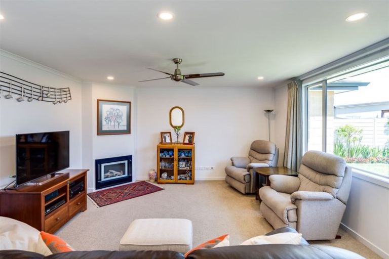 Photo of property in 31 Aparima Place, Awatoto, Napier, 4110