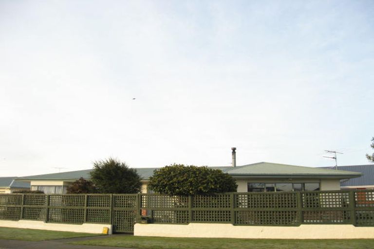 Photo of property in 1 Christina Street, Strathern, Invercargill, 9812