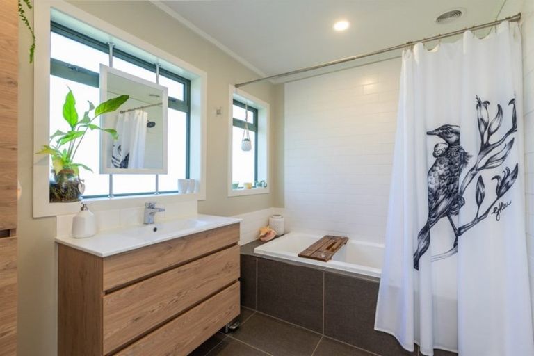 Photo of property in 137 Worthington Road, Wellsford, 0974