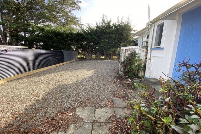 Photo of property in 16 Te Wanaka Road, Awapuni, Palmerston North, 4412