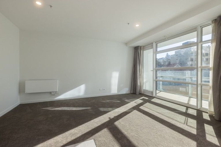 Photo of property in Pinnacle Apartments, E505/160 Victoria Street, Te Aro, Wellington, 6011