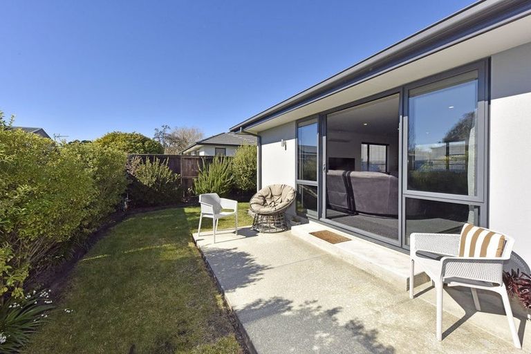 Photo of property in 111 Palmers Road, New Brighton, Christchurch, 8083