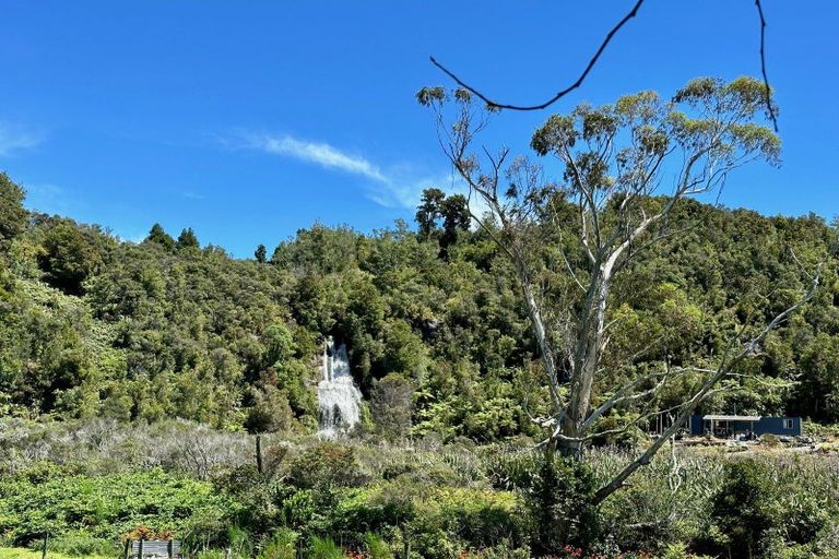 Photo of property in 12 Con Street, Seddonville, Westport, 7891