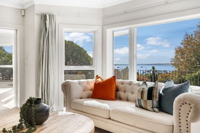 Photo of property in 122 Macleans Road, Bucklands Beach, Auckland, 2014