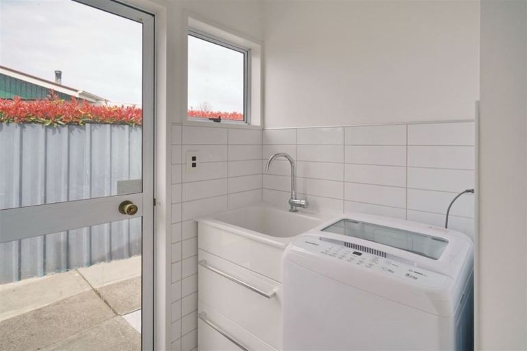 Photo of property in 66 Main North Road, Woodend, 7610