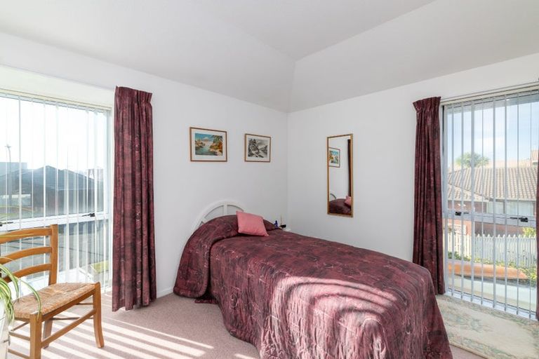 Photo of property in 23 Briarmont Street, Avondale, Christchurch, 8061