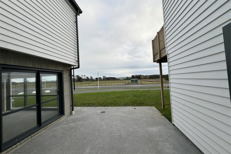 Photo of property in 2 Kaitiaki Drive, Clarks Beach, 2122